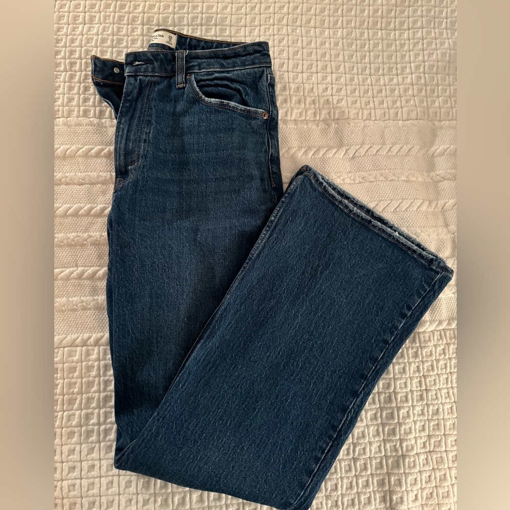 Abercrombie & Fitch— The Vintage Flare
High Rise (Curve Love)